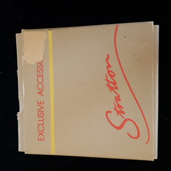 Vintage powder compact - Picture 9 of 11